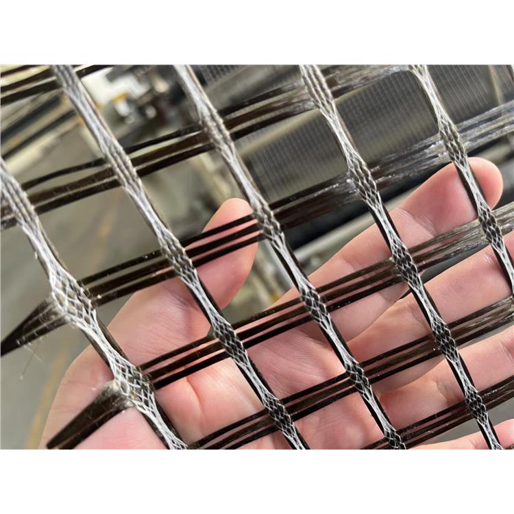 南昌道路加筋固土用经编PET涤纶格栅 生产厂家