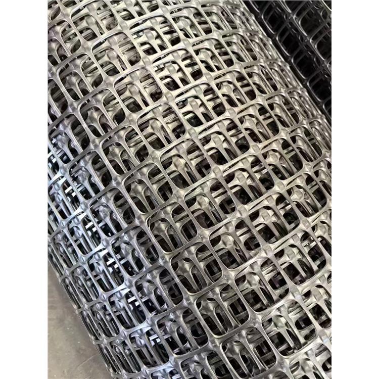养殖围栏网 南宁路基加固50KN双向塑料格栅