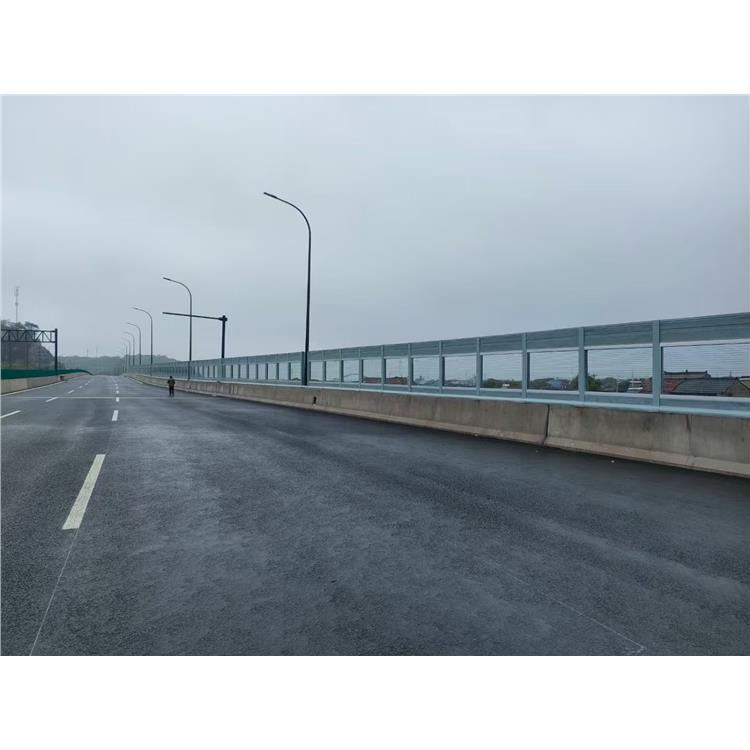 高速公路声屏障多少钱一米 工厂隔音屏厂家
