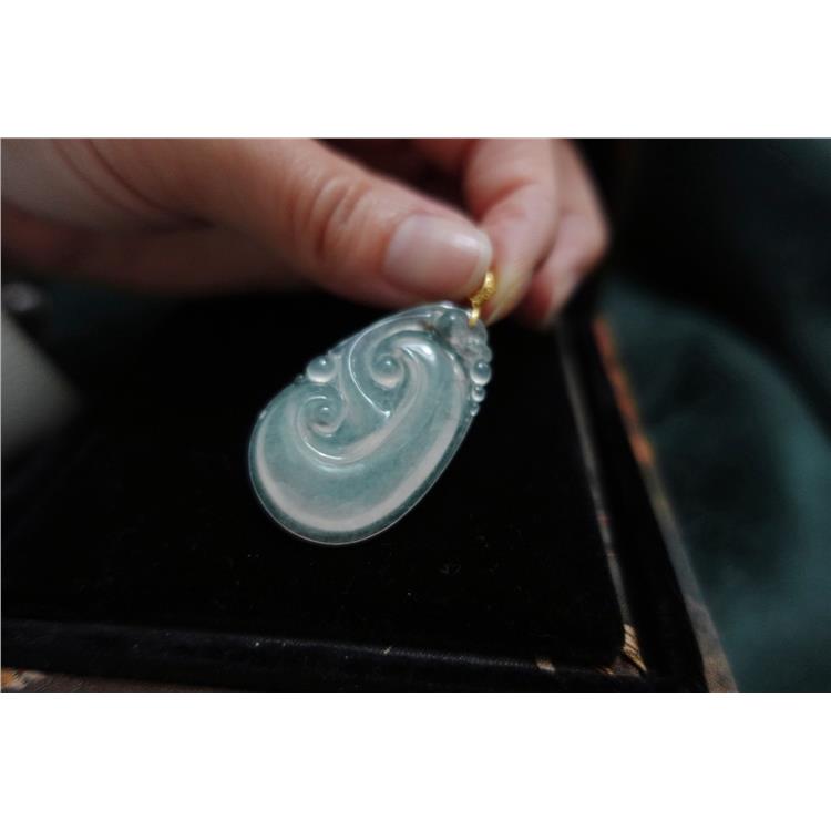 想买一件玉坠传承 金山区金镶玉 上海晚香玉珠宝