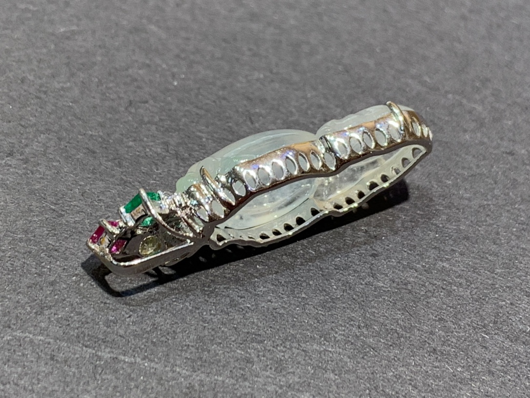 想买一件玉坠传承 虹口区吉祥翡翠挂件 上海晚香玉珠宝靠谱卖家