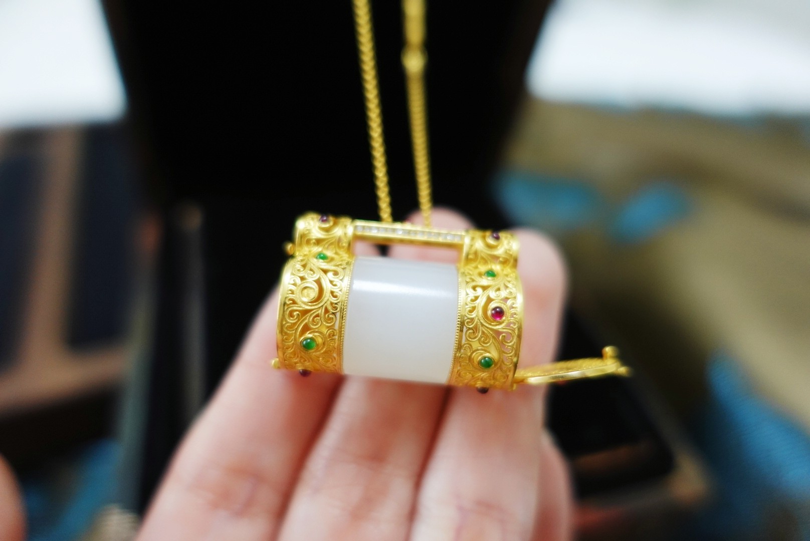 想买一件玉坠传承 徐汇区飘绿翡翠 上海晚香玉珠宝源头批发价