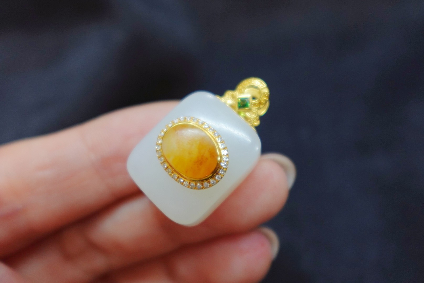 资深玉石顾问 宝山区糯种翡翠 上海晚香玉珠宝