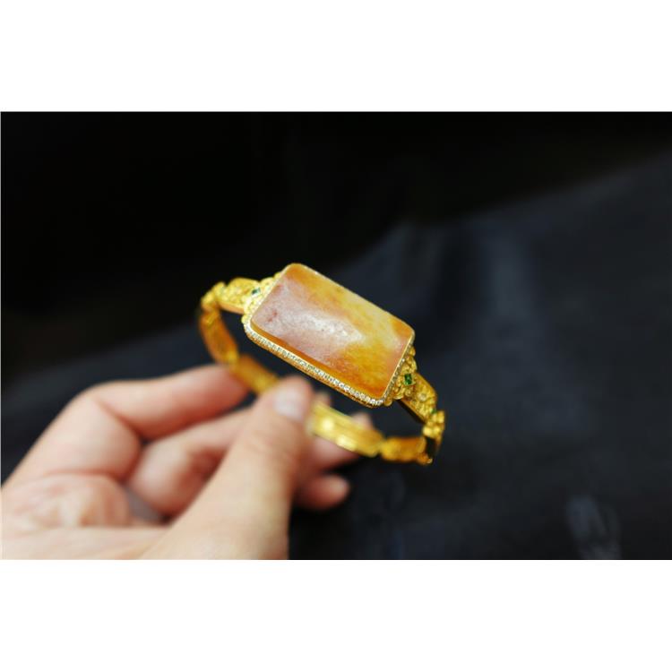 想买一件玉坠传承 徐汇区镶嵌工艺 上海晚香玉珠宝