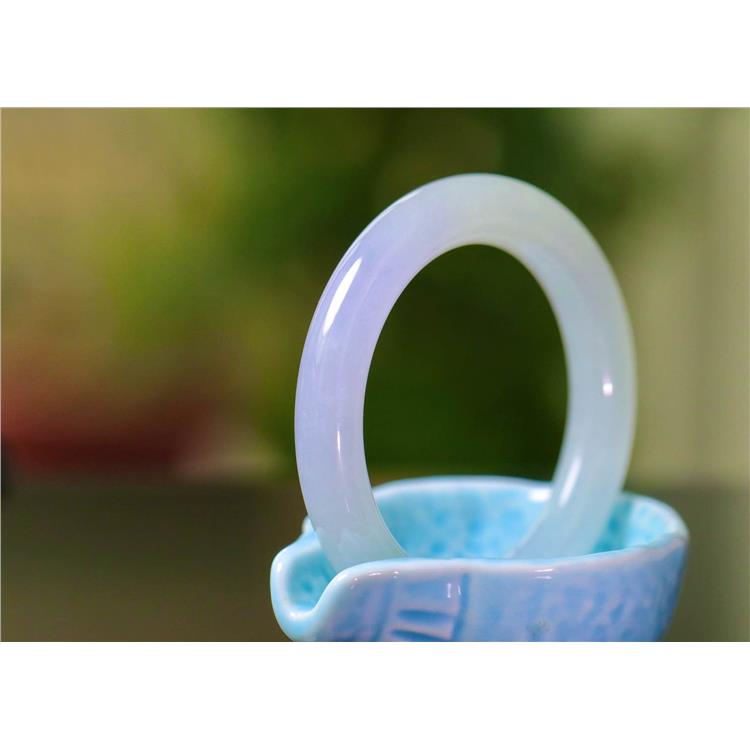 资深玉石顾问 虹口区和田玉手镯 找晚香玉珠宝杨琴