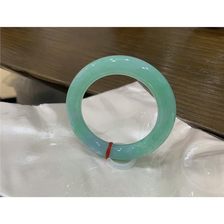 想买一件玉坠传承 奉贤区和田玉手镯 上海晚香玉珠宝源头批发价