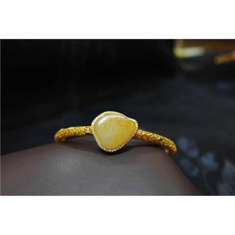 资深玉石顾问 奉贤区和田玉手镯 上海晚香玉珠宝