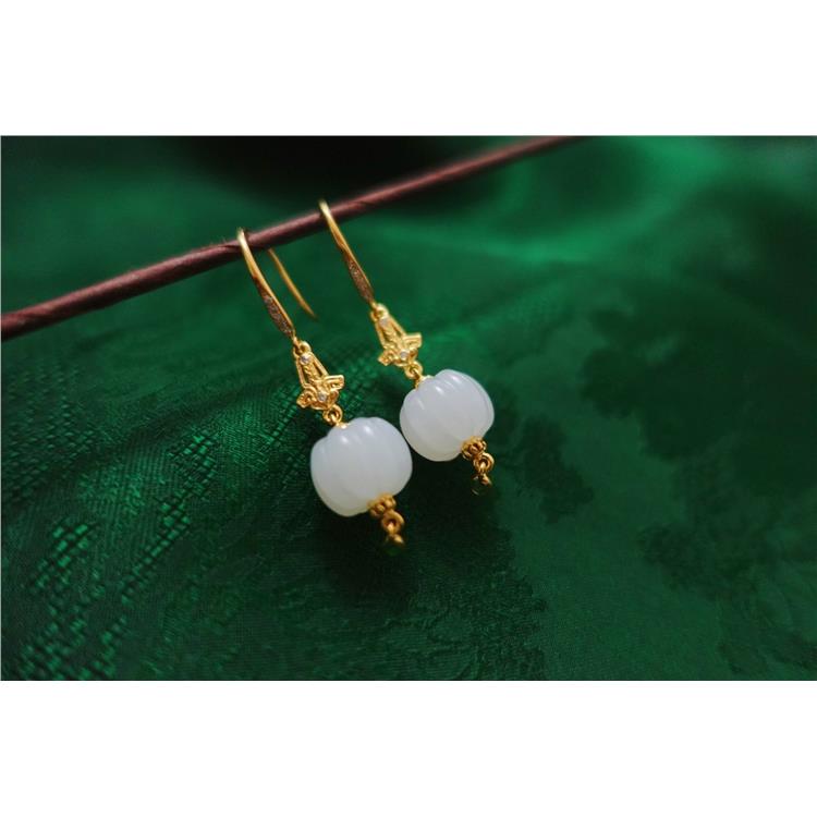 想买一件玉坠传承 宝山区碧玉耳坠 上海晚香玉珠宝