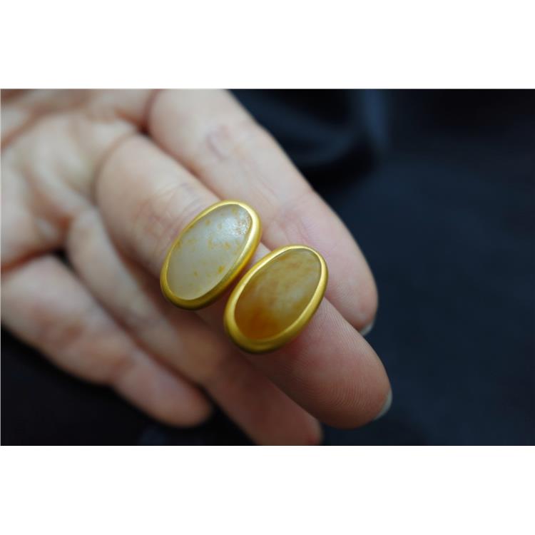 想买一件玉坠传承 金山区瓦当耳坠 上海晚香玉珠宝靠谱卖家