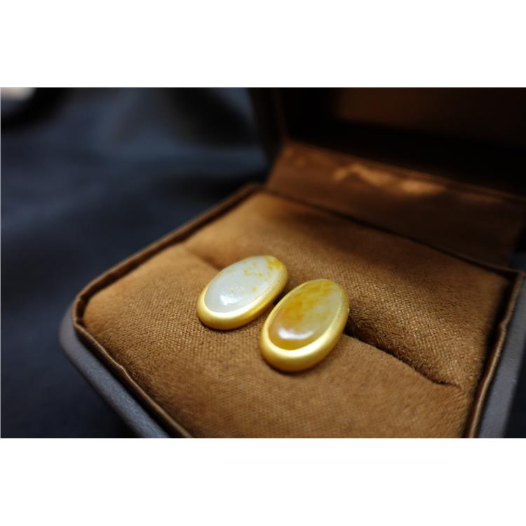 资深玉石顾问 浦东新区长方耳坠 比源头还靠谱的上海晚香玉珠宝店