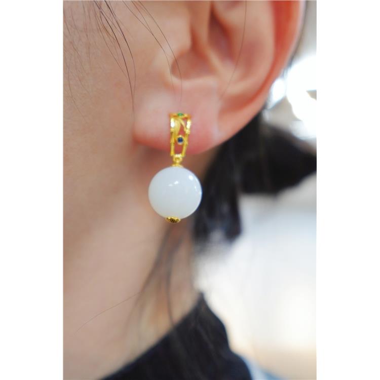 资深玉石顾问 徐汇区长方耳坠 上海晚香玉珠宝