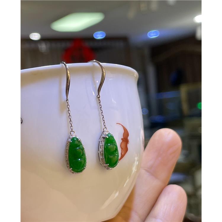 资深玉石顾问 青浦区和田玉中式耳坠 上海晚香玉珠宝靠谱卖家