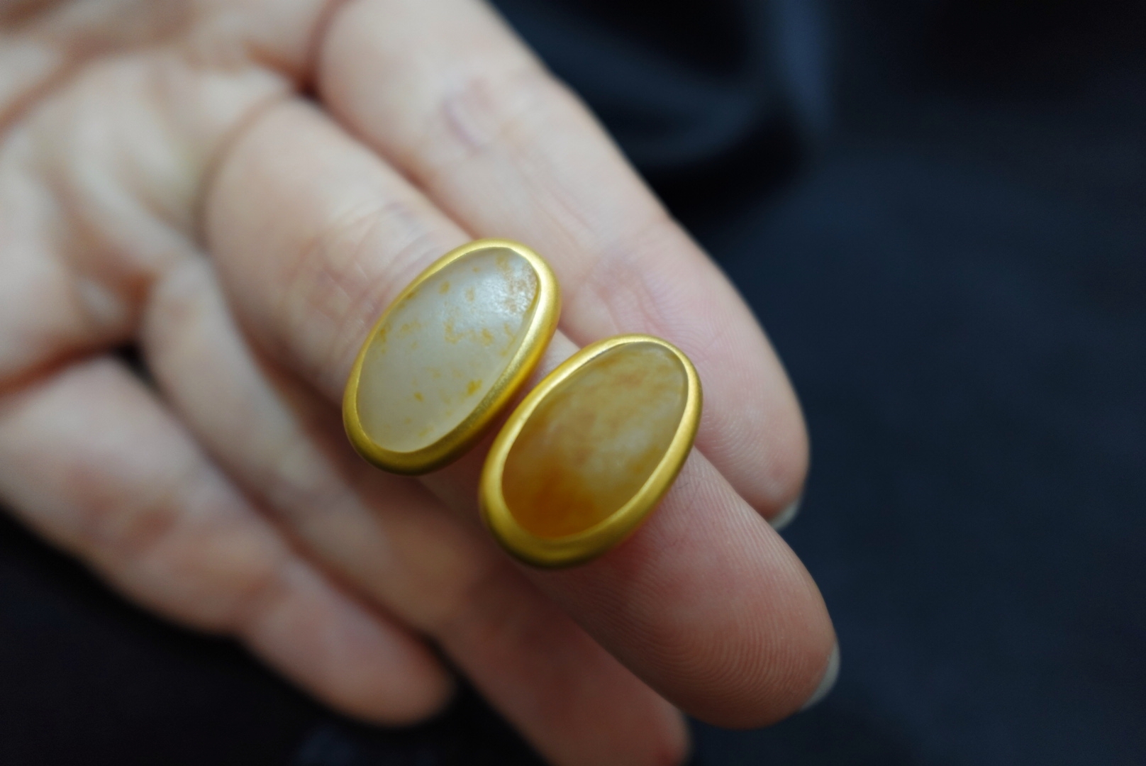 资深玉石顾问 闵行区水滴耳坠 找晚香玉珠宝杨琴