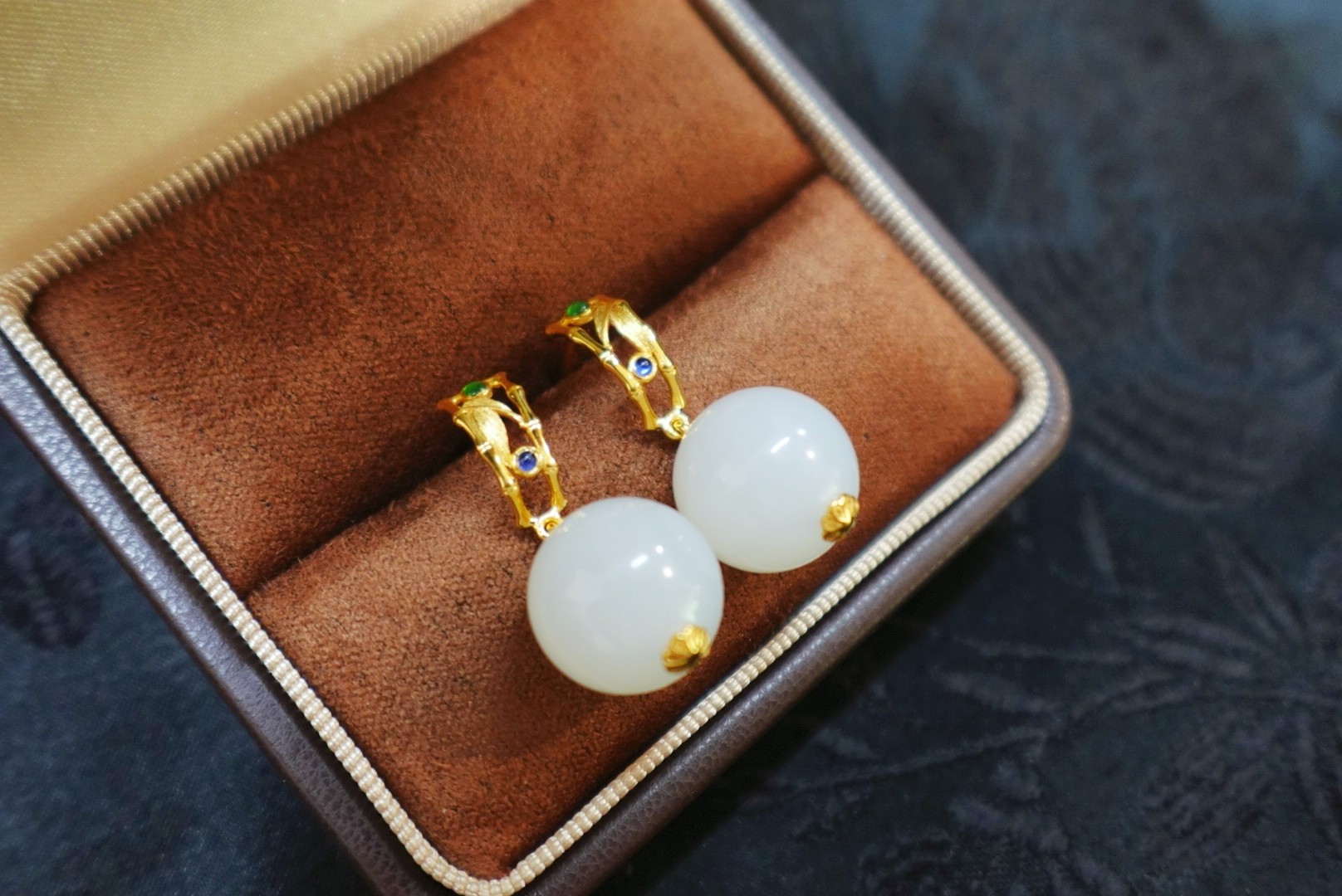 资深玉石顾问 普陀区玉耳钉 找上海晚香玉珠宝主理人 一对一服务