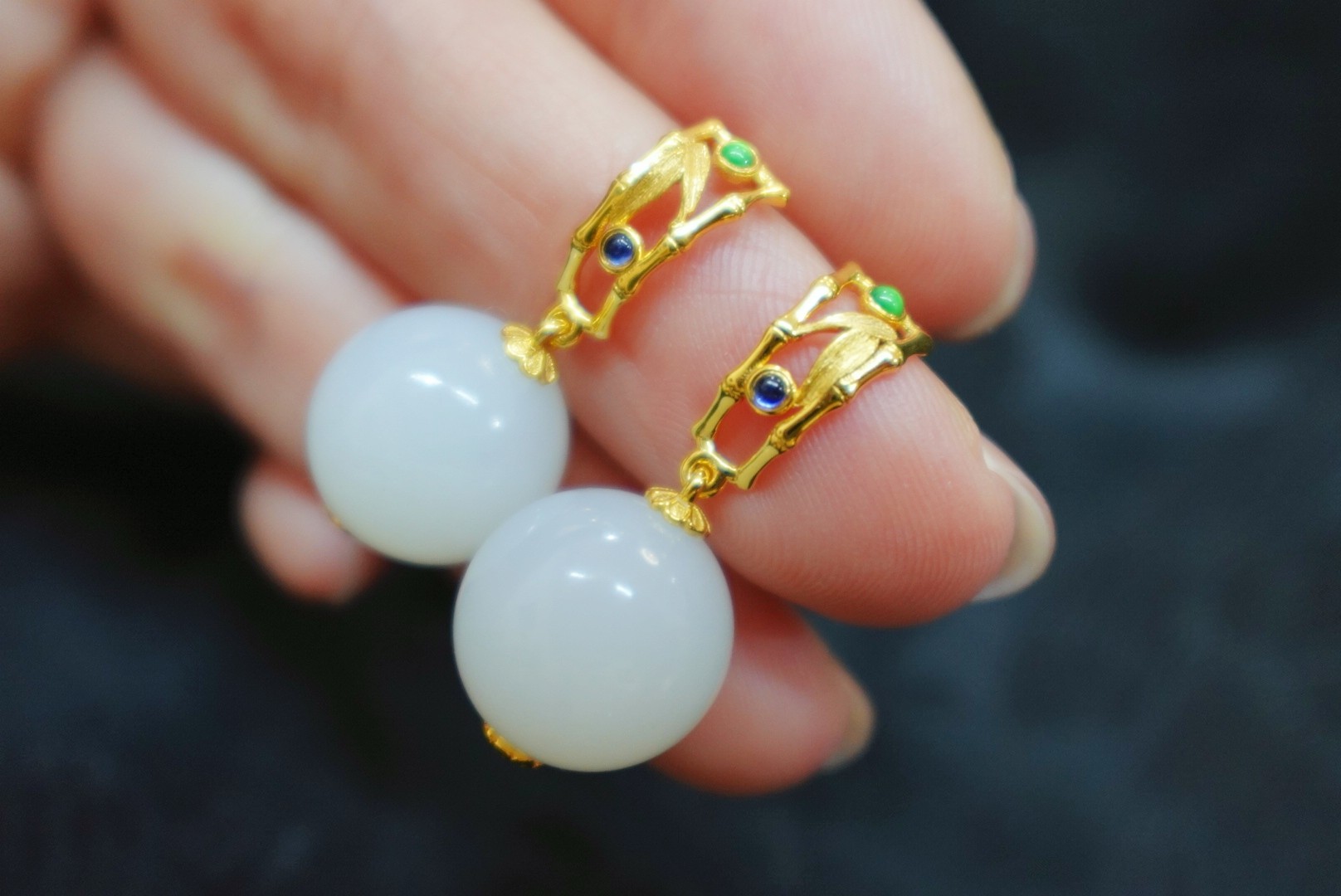 想买一件玉坠传承 上海黄浦区葫芦耳坠 上海晚香玉珠宝源头批发价