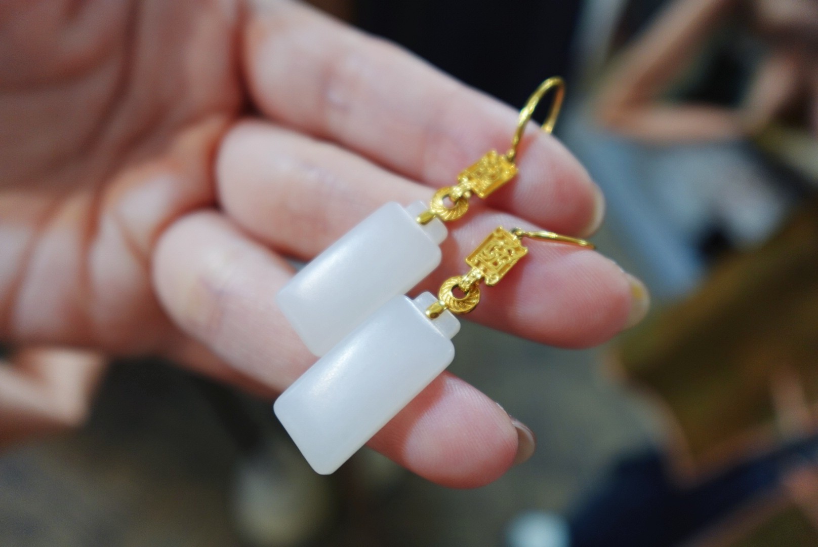 想买一件玉坠传承 杨浦区瓦当耳坠 上海晚香玉珠宝靠谱卖家