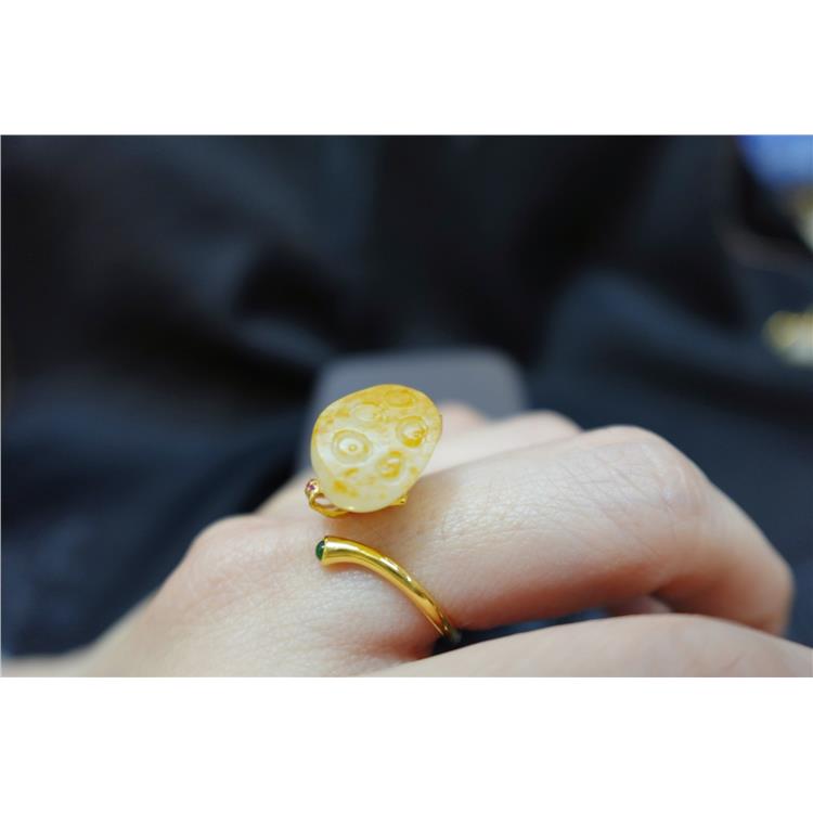 想买一件玉坠传承 徐汇区和田玉扳指 上海晚香玉珠宝源头批发价