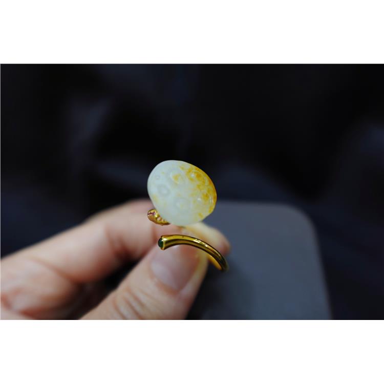 资深玉石顾问 虹口区和田玉扳指 怕欺骗 找晚香玉珠宝杨琴