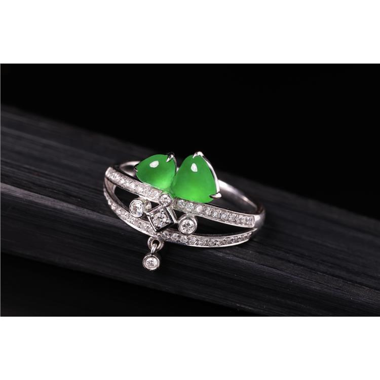 想买一件玉坠传承 松江区玉戒指 上海晚香玉珠宝靠谱卖家