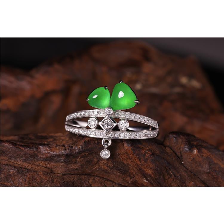 想买一件玉坠传承 虹口区超大蛋面戒指 怕欺骗 找晚香玉珠宝杨琴