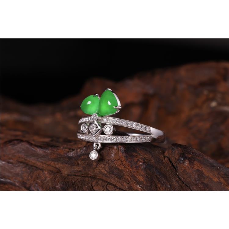 资深玉石顾问 浦东新区和田玉扳指 上海晚香玉珠宝