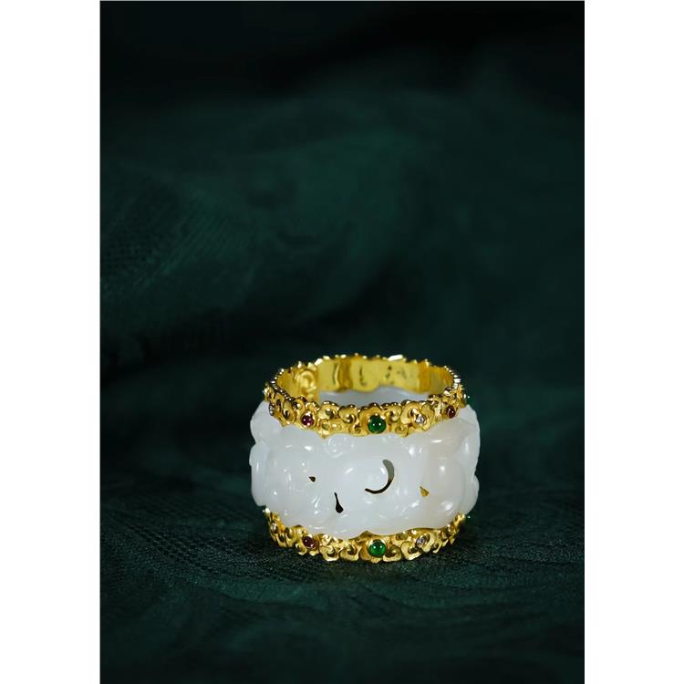 想买一件玉坠传承 金山区和田玉扳指 上海晚香玉珠宝靠谱卖家