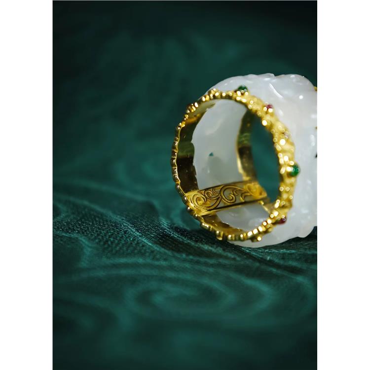 资深玉石顾问 长宁区和田玉扳指 上海晚香玉珠宝源头批发价