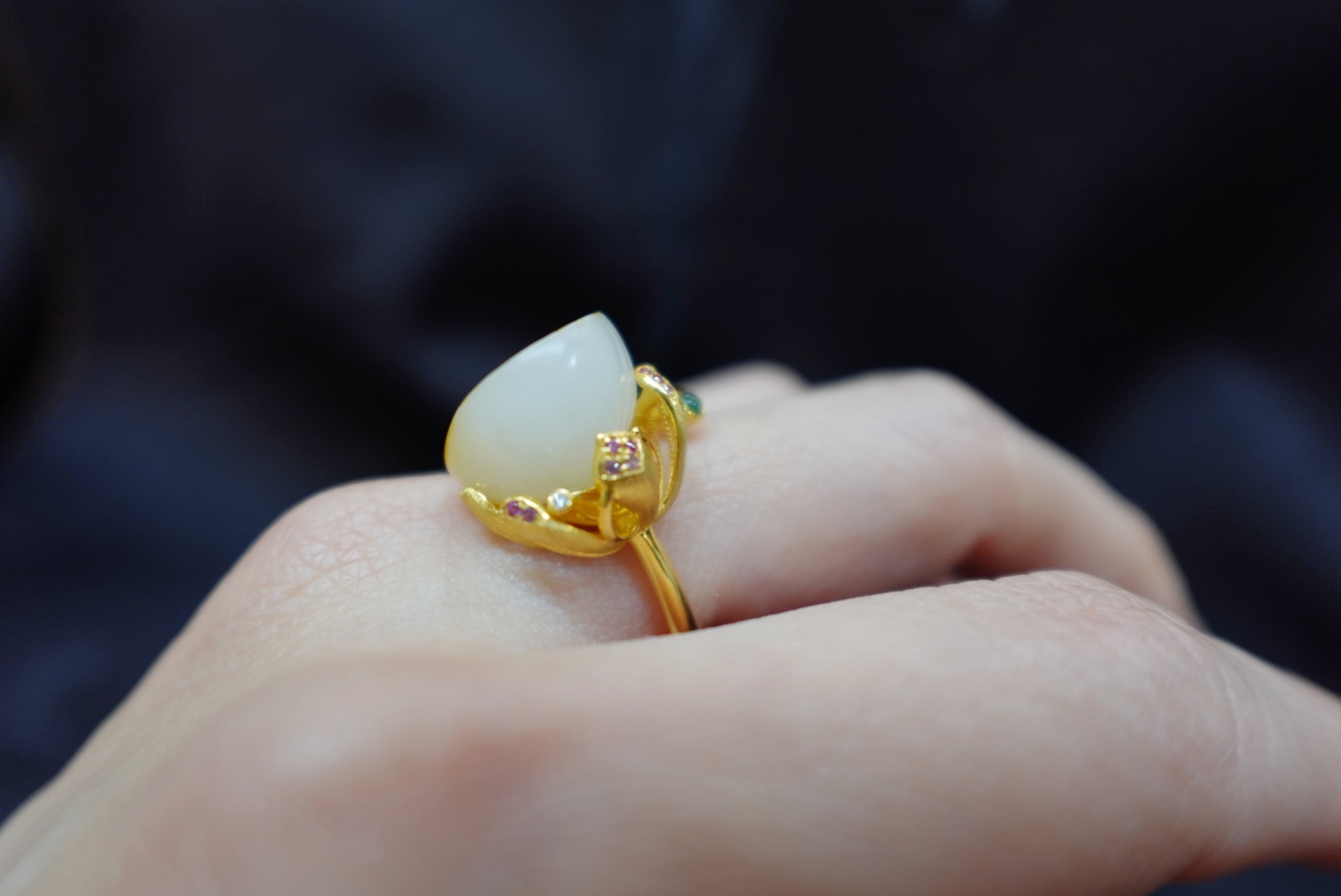 想买一件玉坠传承 徐汇区白玉戒指 上海晚香玉珠宝靠谱卖家