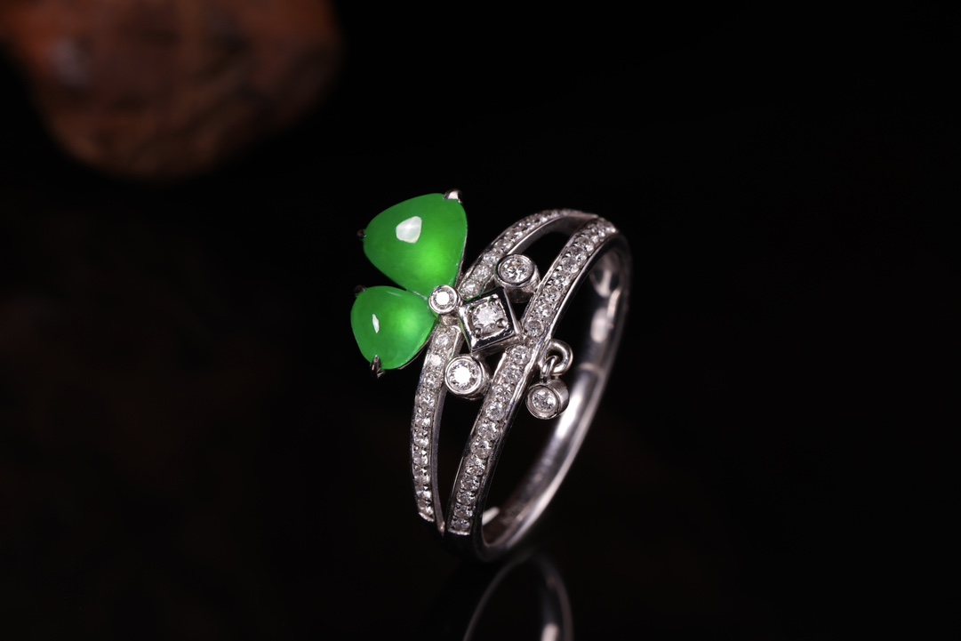 资深玉石顾问 金山区翡翠戒指 怕欺骗 找晚香玉珠宝杨琴