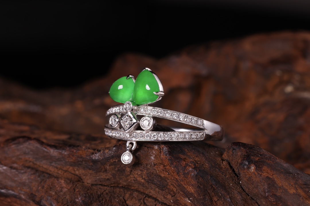 想买一件玉坠传承 松江区玉戒指 上海晚香玉珠宝靠谱卖家