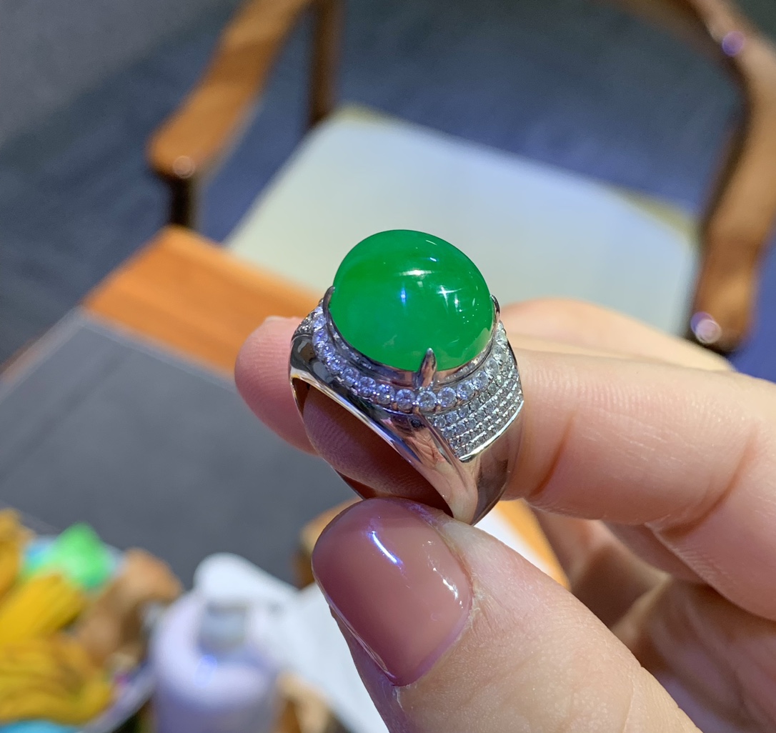 想买一件玉坠传承 宝山区和田玉扳指 上海晚香玉珠宝源头批发价