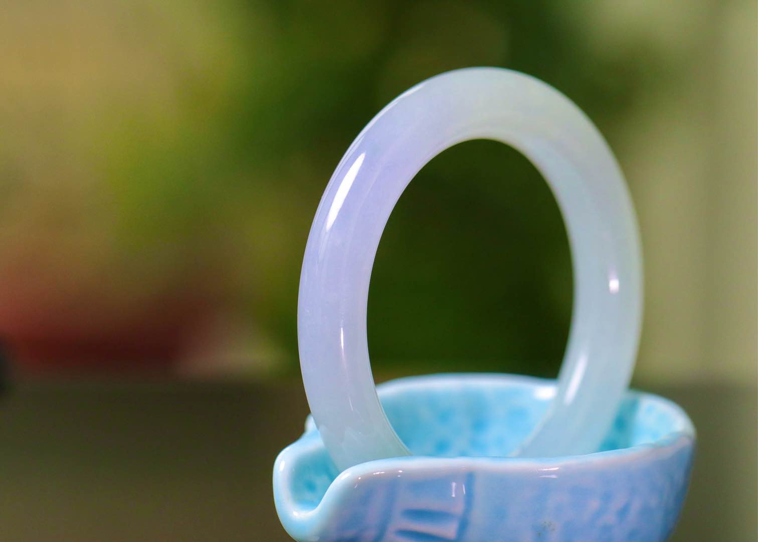 资深玉石顾问 松江区扁镯 对玉陌生想了解 找晚香玉珠宝老板杨琴