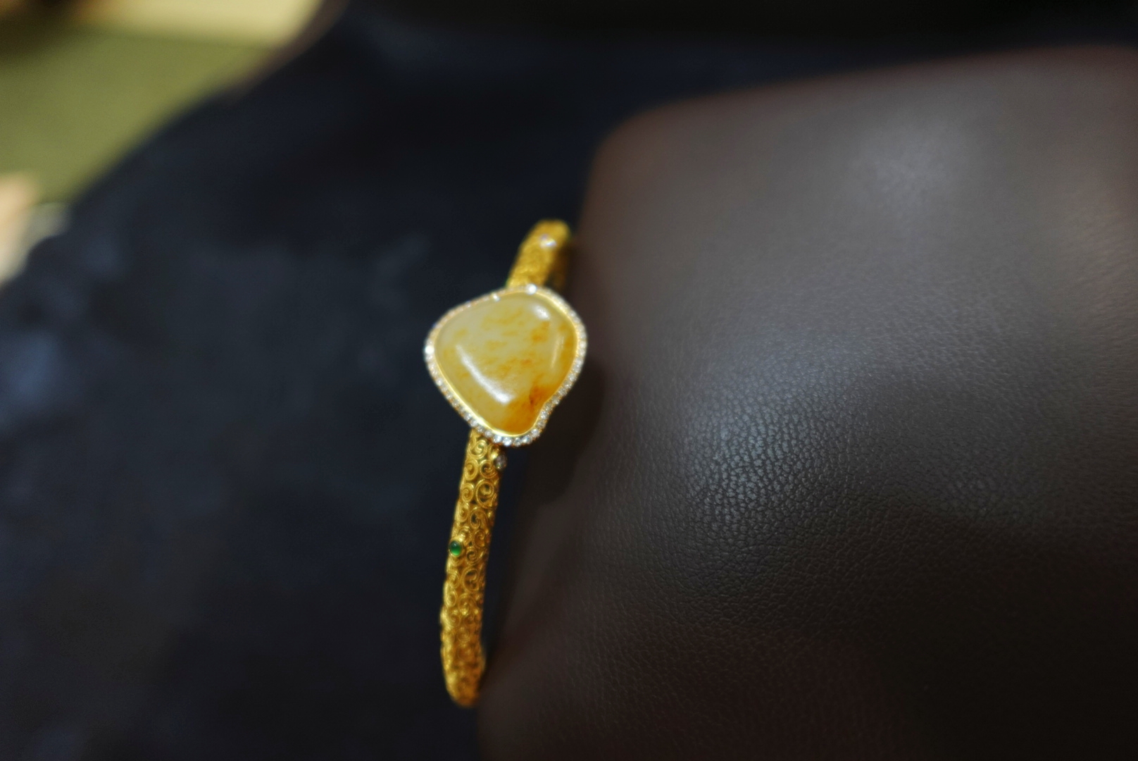 资深玉石顾问 奉贤区和田玉手镯 上海晚香玉珠宝