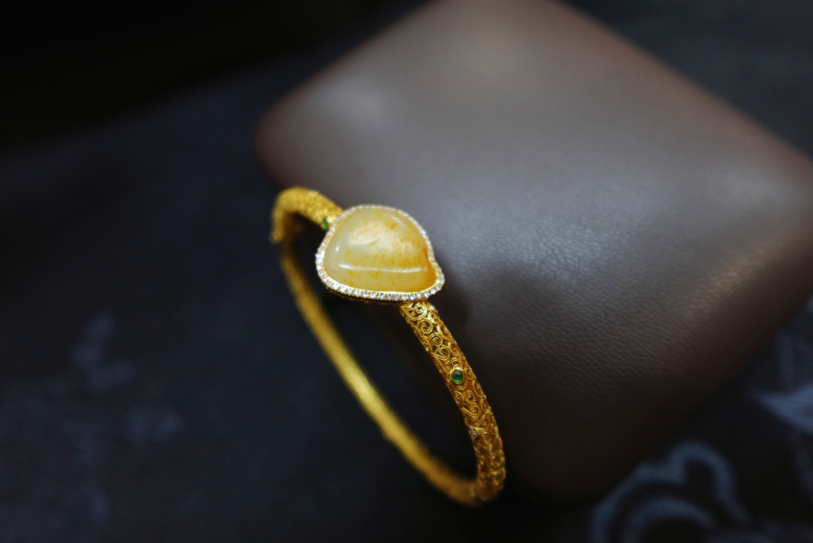 想买一件玉坠传承 浦东新区籽料手镯 上海晚香玉珠宝靠谱卖家