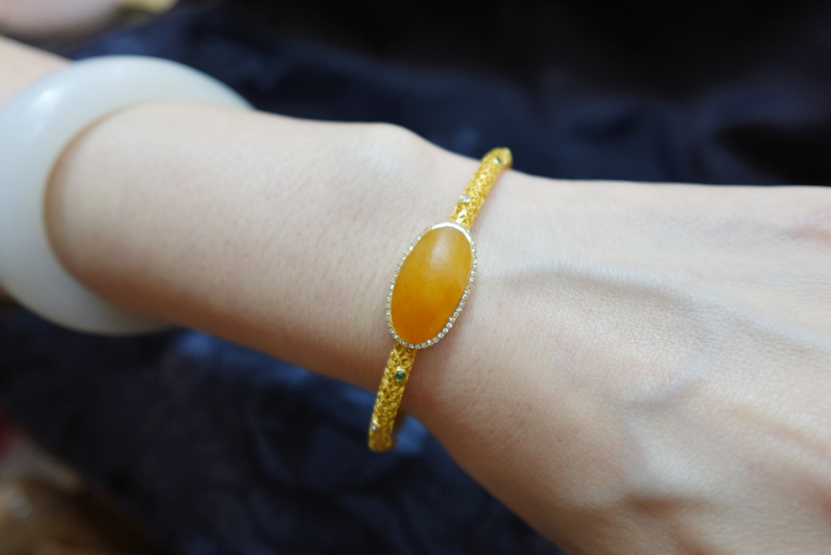 资深玉石顾问 奉贤区和田玉手镯 上海晚香玉珠宝