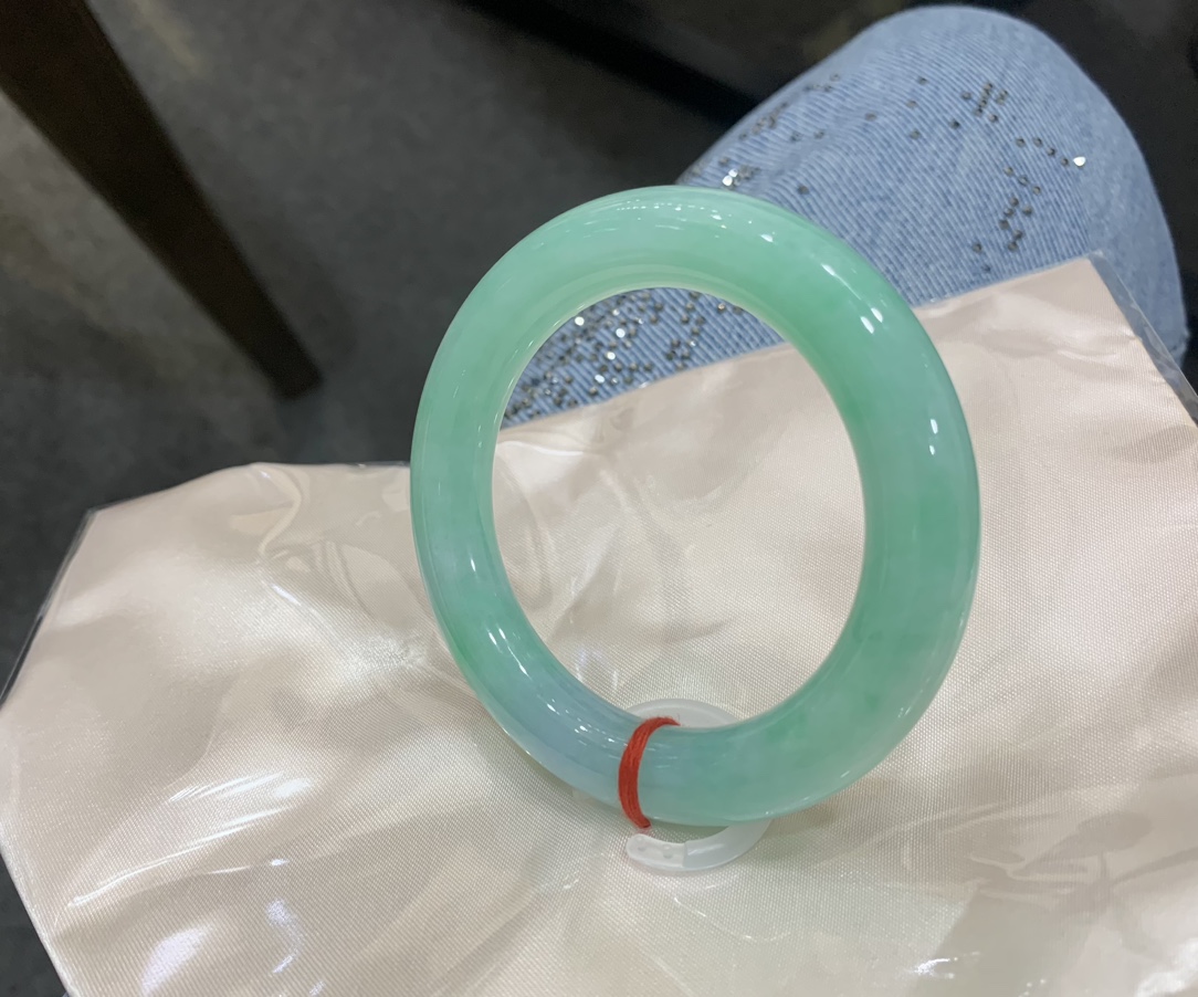 资深玉石顾问 金山区圆镯 上海晚香玉珠宝靠谱卖家