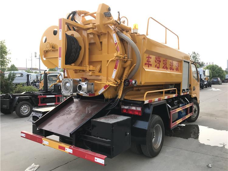 清洗带吸污车工作视频 真空吸污车工作视频