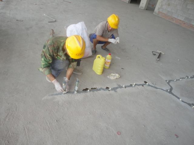 构造柱裂缝灌浆树脂