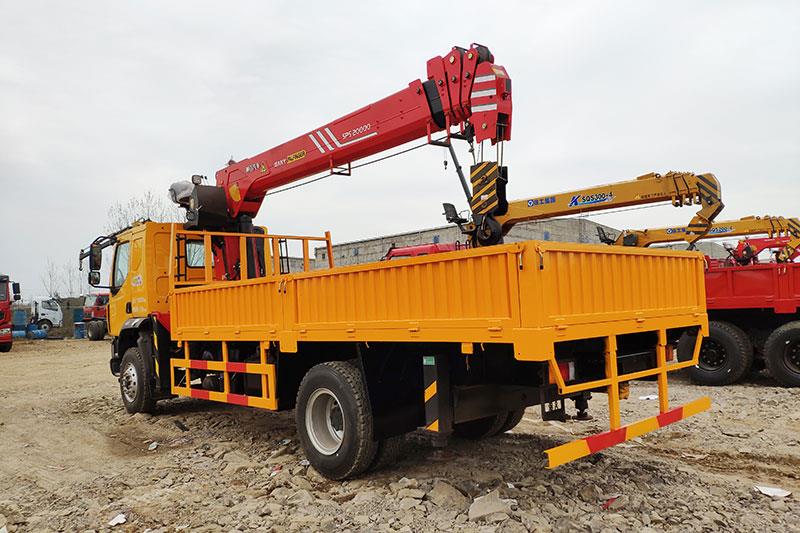 重型150吨吊车 大型吊臂车定制 小型随车吊厂家