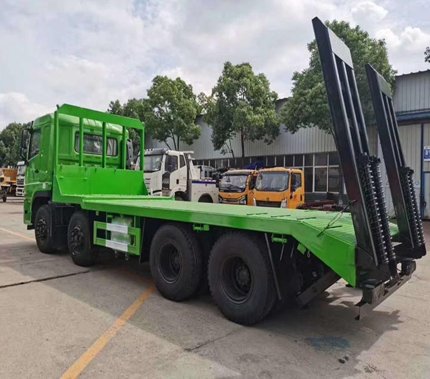 福田前四后八332钩机拖板车2020新款拖挖机平板车报价