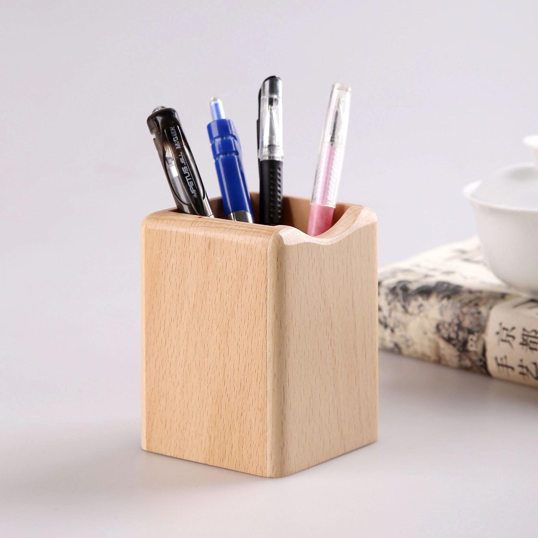 成都木质笔筒办公用品实木笔筒摆件定制批发工厂