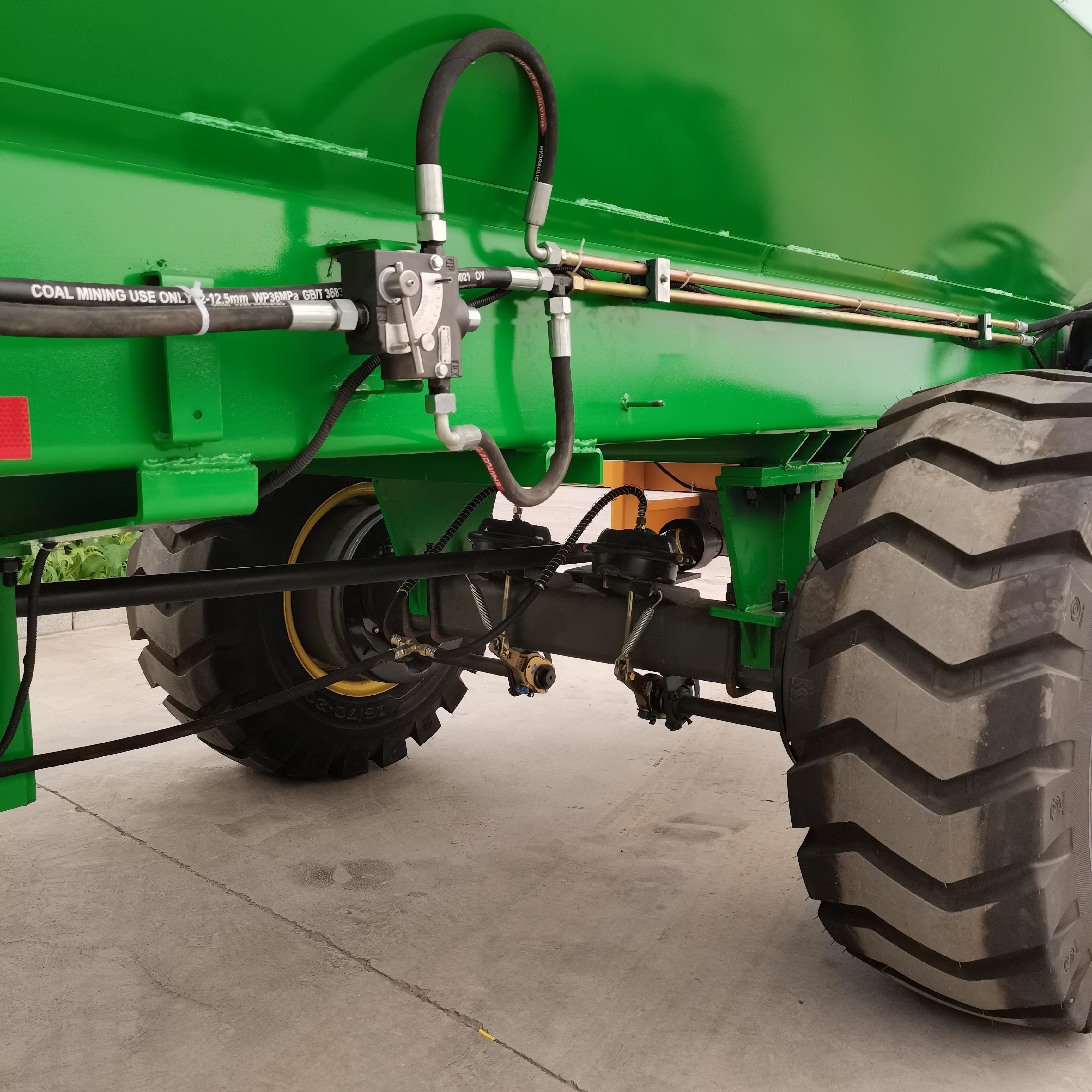 山东大型撒粪车厂家 8方单联排撒粪车