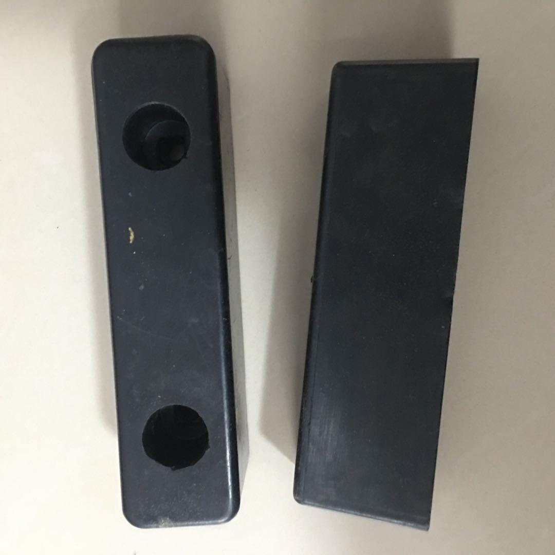 塑料楔形垫块-pu聚氨酯楔形垫块-尼龙楔形垫块按样品生产