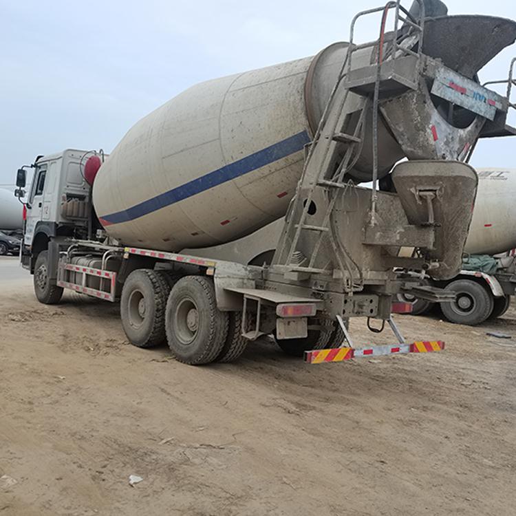 大十四方能拉十六方二手混泥土搅拌车二手大运底盘搅拌车价格