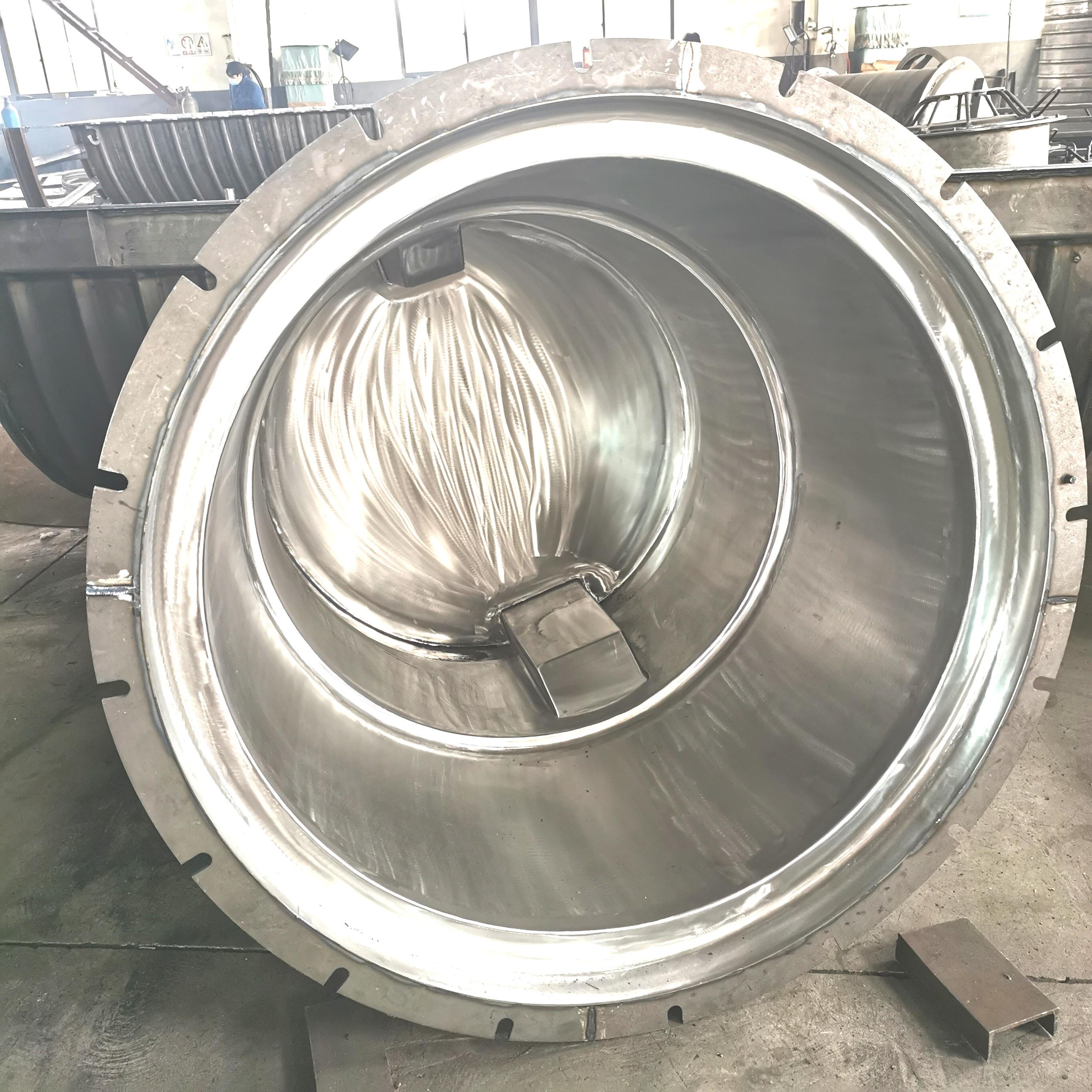 云南滚塑水塔模具,心悦滚塑专注于滚塑模具生产厂家