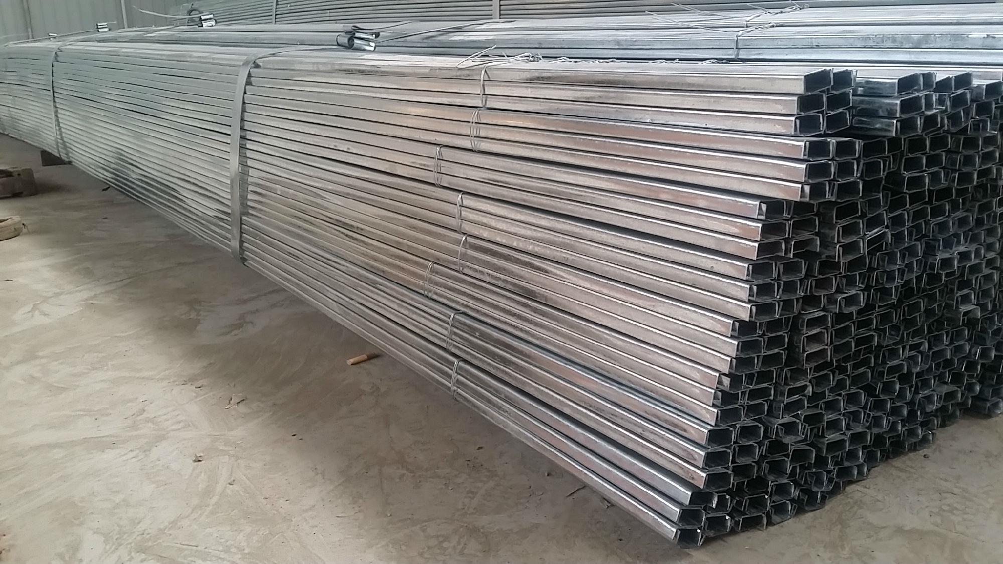 26*26钢衬产品加工,28*28镀锌钢衬辊压厂家