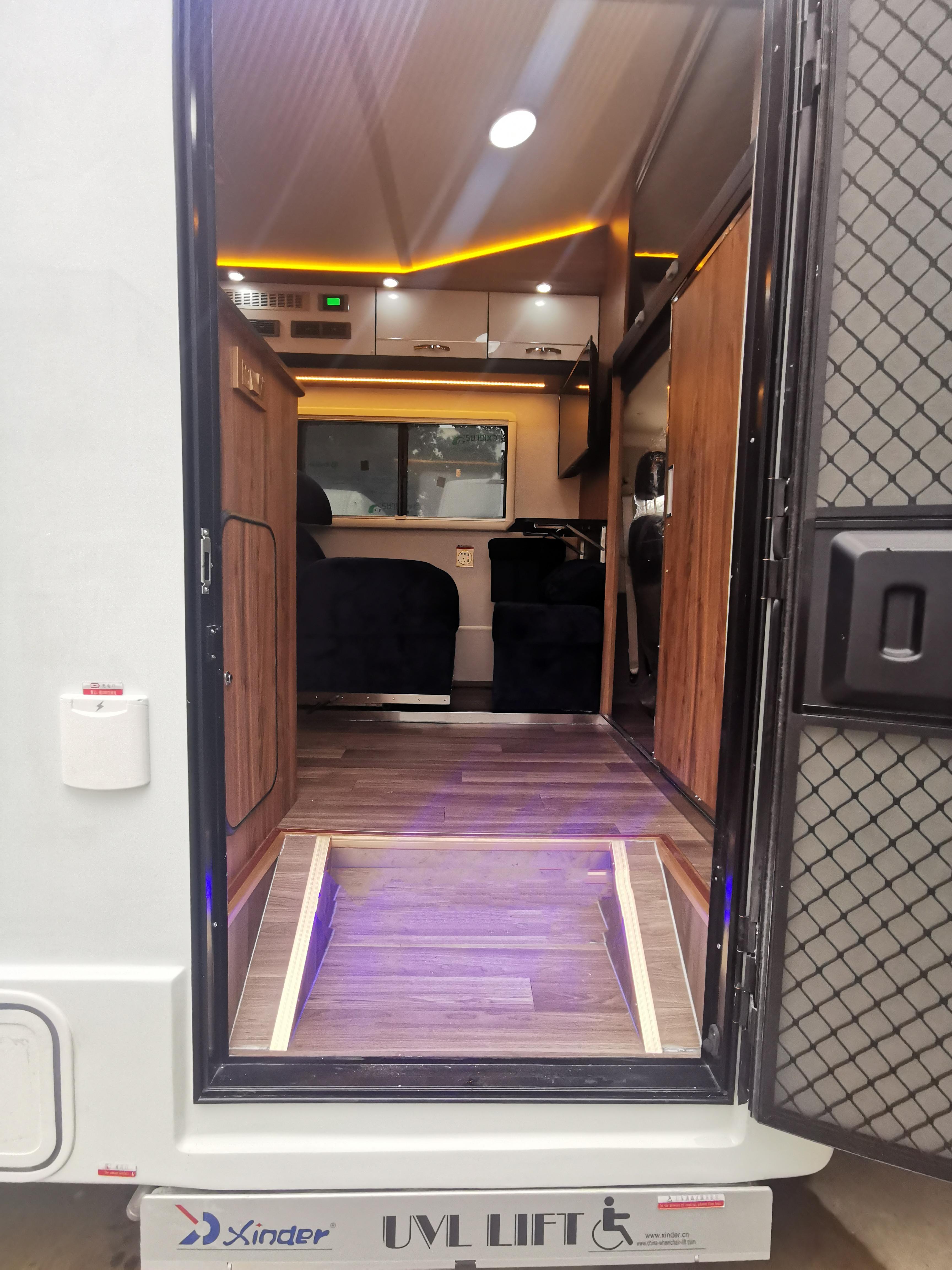 四川大通残疾人助浴车细节