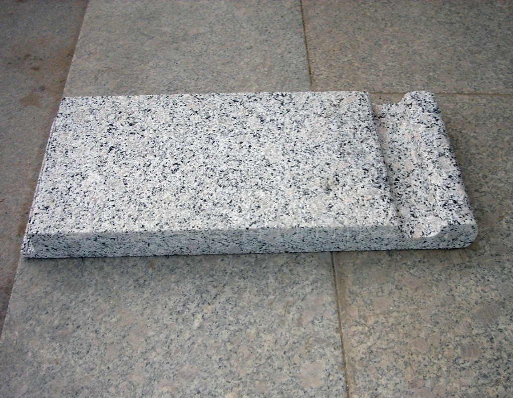 旭金石材 黄锈石 大理石地板 白锈石荔枝面 的价格