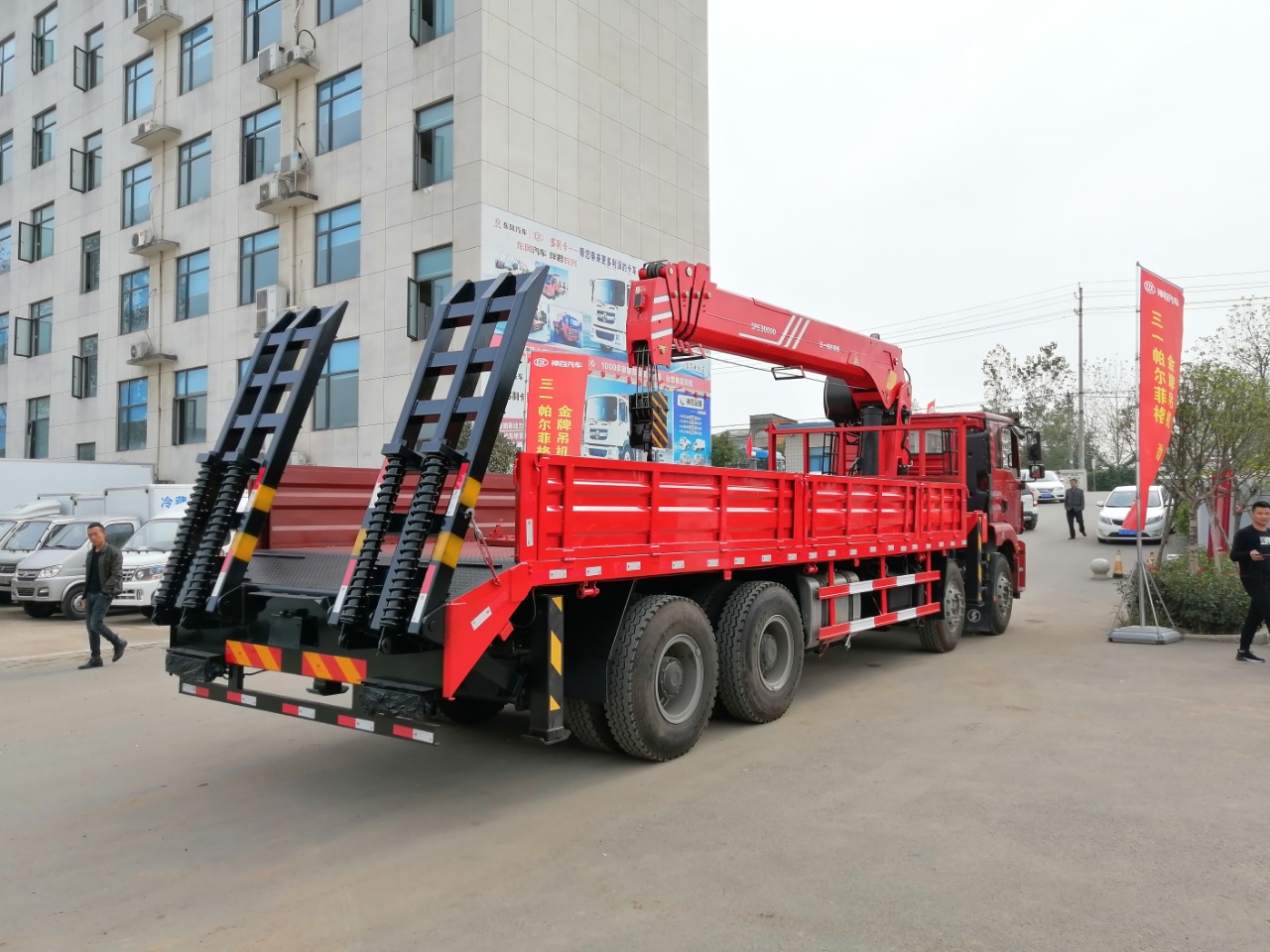 随车吊改装厂石煤12吨随车吊三一随车吊10吨16吨