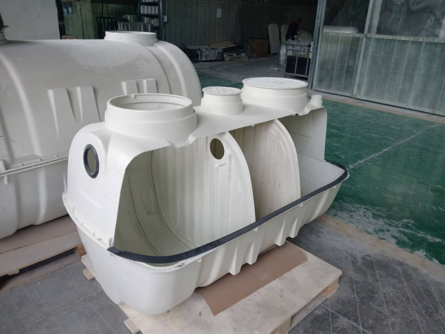 河北玻璃钢模压储粪罐销售价格